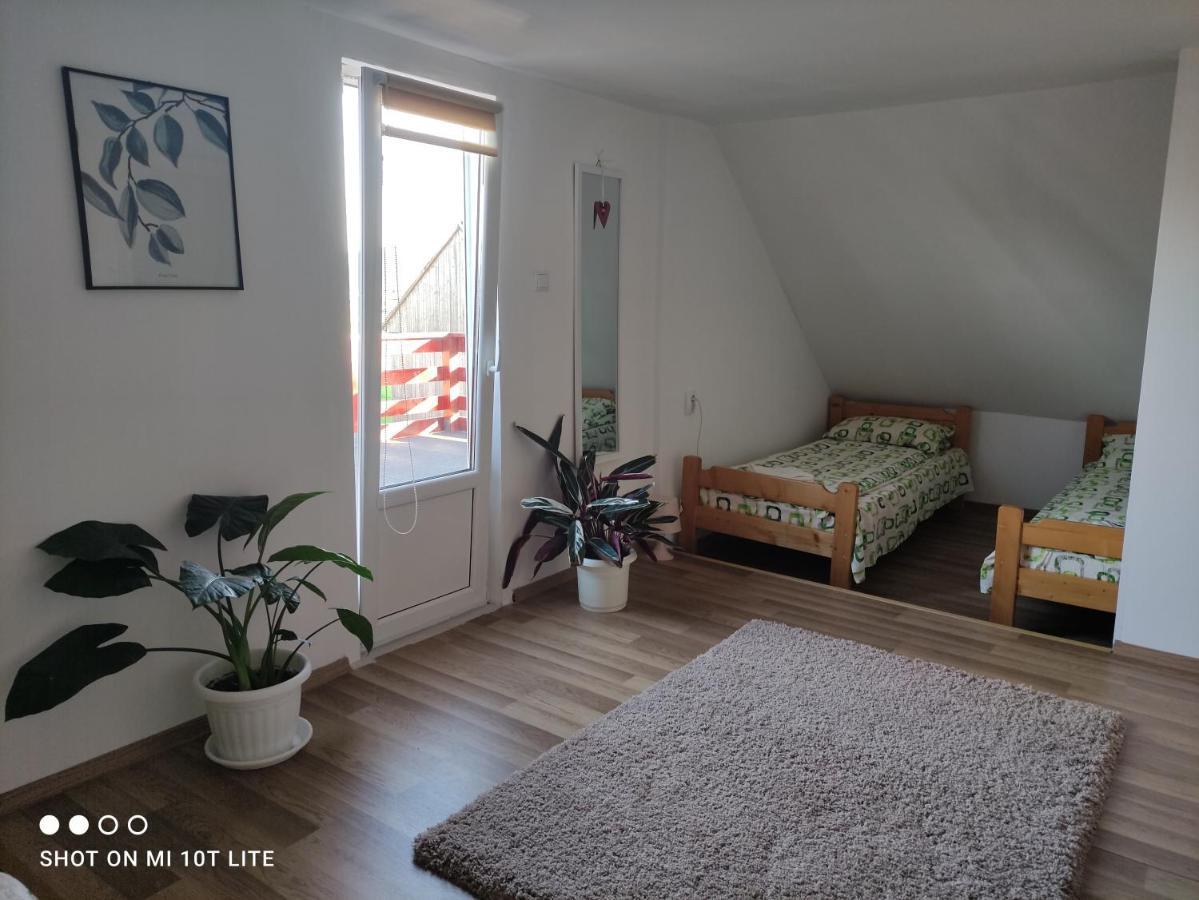 Apartmán Rita Vendeghaz Ciumani Exteriér fotografie
