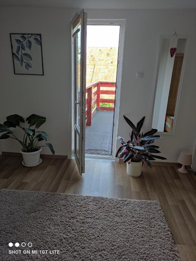 Apartmán Rita Vendeghaz Ciumani Exteriér fotografie