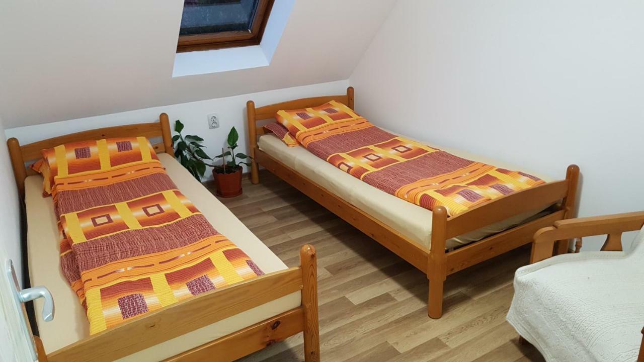 Apartmán Rita Vendeghaz Ciumani Exteriér fotografie